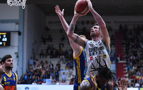 BM ON LBA/ Le Pagelle: Zanotti e Lacey riportano Cremona alla vittoria, bene anche Davis. Gerald Robinson non salva Scafati – di Valerio Laurenti
