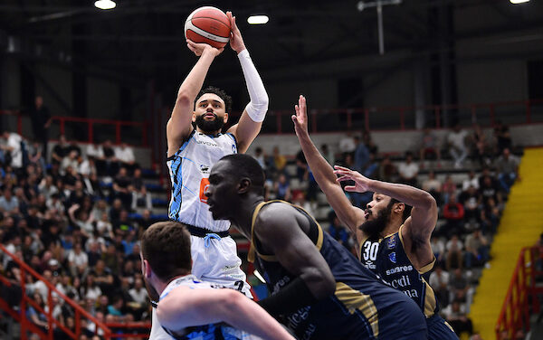 BM ON LBA/ Napoli ottiene una vittoria di squadra, Sassari cede 88-79 – di Elio De Falco