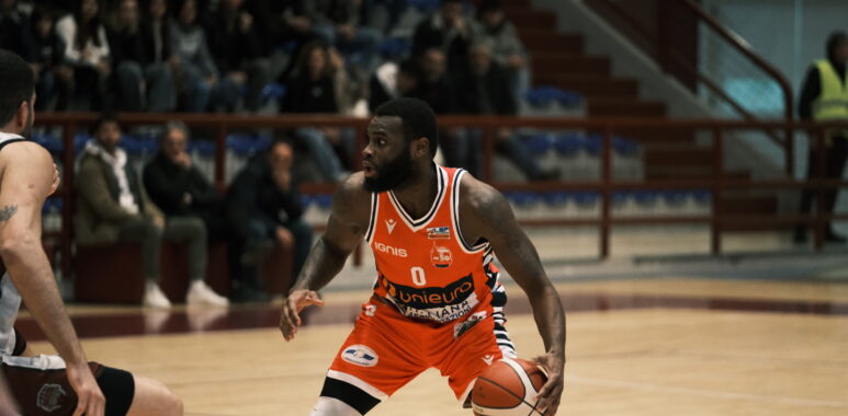 PALLACANESTRO FORLÌ 2.015: COMUNICATO SU KADEEM ALLEN