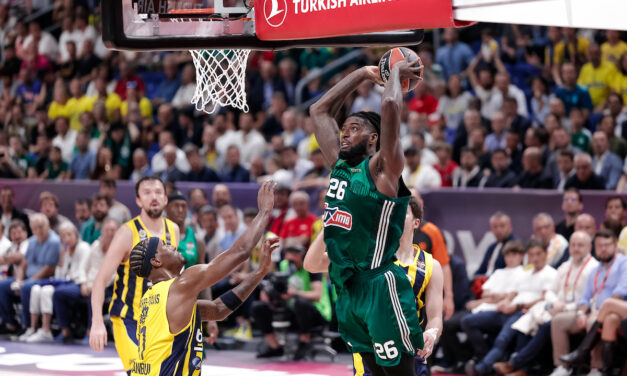 Panathinaikos, contro il Baskonia si infortunia alla caviglia Mathias Lessort: per lui si teme un lungo stop