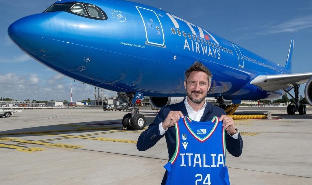 ITA Airways dedica un aereo al CT Gianmarco Pozzecco: “L’aereo più pazzo del mondo”
