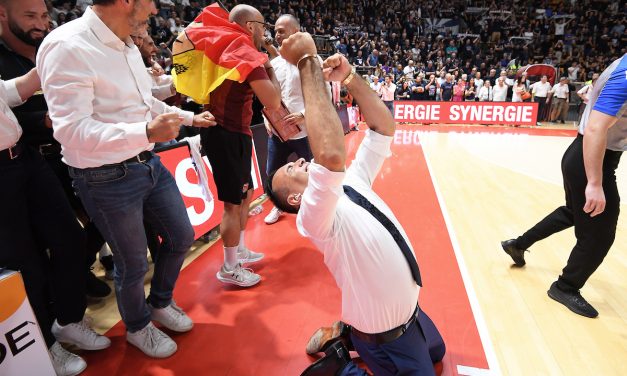 REPUBBLICA ED. BOLOGNA: NEL FINALE ANTONINI FA IL GESTO DELL’OMBRELLO DOPO UN LIBERO SBAGLIATO DA FREEMAN