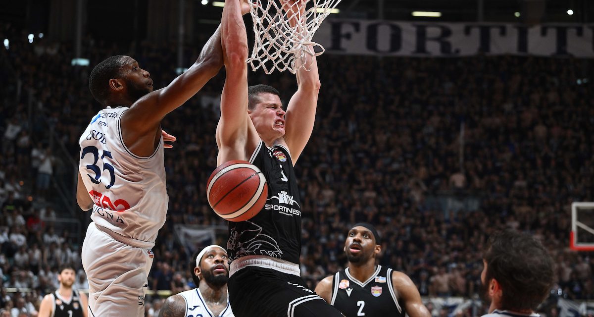 BM GAMEDAY A2/ GARA 4 FINALI PLAYOFF: È Serie A per Trapani! Gli Shark espugnano un Paladozza infuocato – di Alessandro di Bari