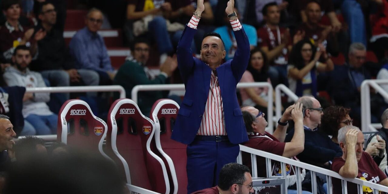 IL VIDEO – Trapani Shark, il presidente Valerio Antonini torna sulla questione biglietti: “Ho fatto un passo indietro ma il tifo organizzato non dovrebbe ricattare i club”