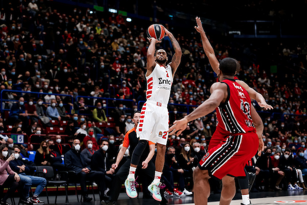 Tyler Dorsey lascia il Fenerbahce e torna all’Olympiakos