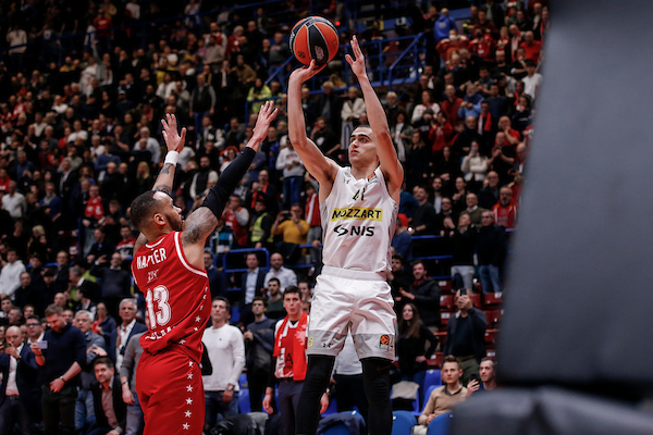 Fenerbahce, Yam Madar lascia la Turchia dopo appena un anno