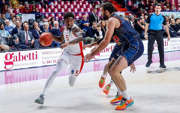 Venezia, spunta l’ipotesi Xavier Munford per sostituire Rayjon Tucker