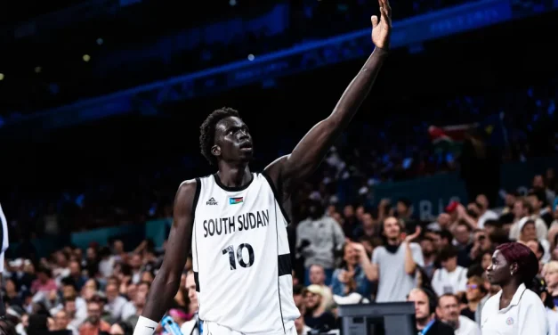 I Cleveland Cavaliers firmano con un contratto two-way JT Thor