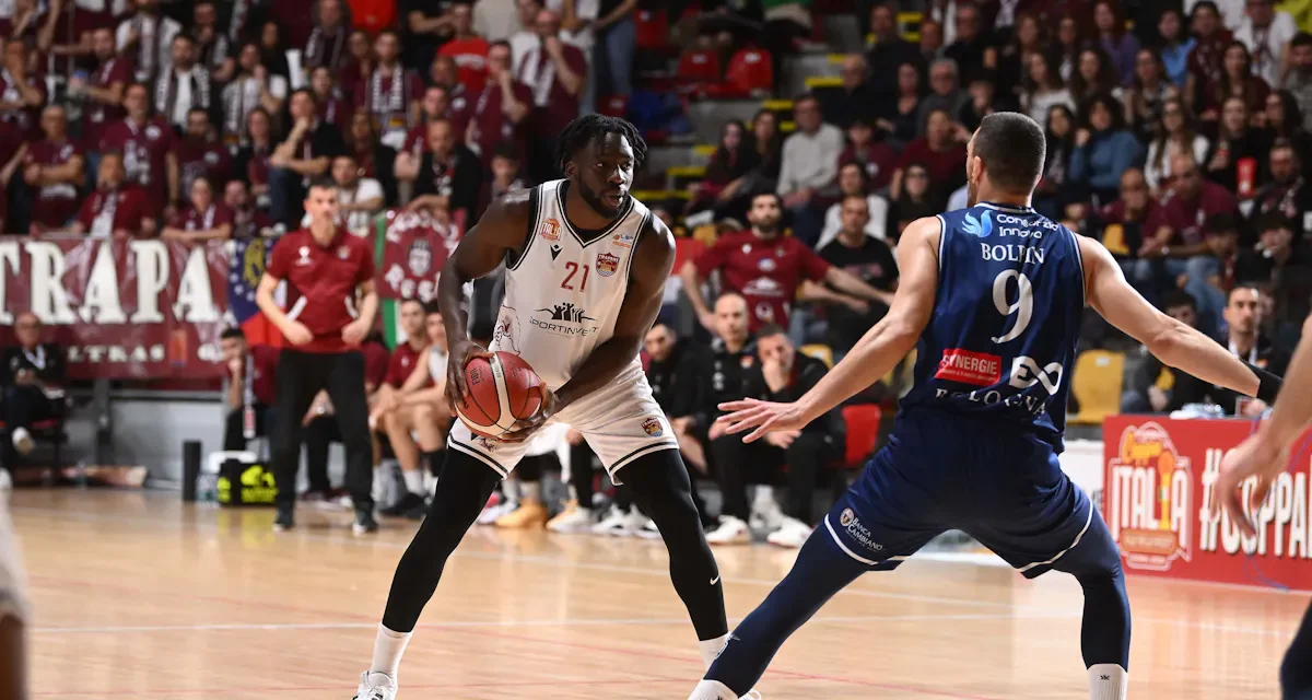 Joseph Mobio ed il suo ritorno alla Germani Brescia: “Questa è casa, famiglia, il mio punto di riferimento”