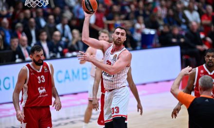 Tegola Olympiacos, si ferma Nikola Milutinov