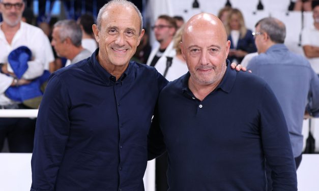 Ettore Messina fa una sorpresa a Peppe Poeta: tutto lo staff biancorosso a Brescia per la sua prima amichevole