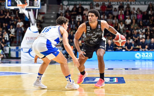 BM ON LBA/ Le Pagelle: Ford e Lamb i trascinatori di Trento, decisivo anche Pecchia. Bibbins e Cappelletti non salvano Sassari – di Valerio Laurenti