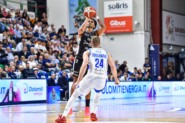 BM ON LBA/ Trento la rischia la beffa, ma espugna Sassari (81-84) e si conferma in vetta – di Valerio Laurenti