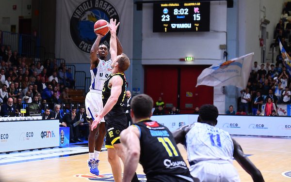 BM ON LBA/ Reggio Emilia la spunta nel finale, la Vanoli Cremona va ko 77-74 dopo un supplementare