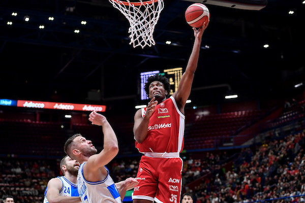 BM ON LBA/ Monologo Milano al Forum, Dinamo Sassari travolta 100-75 – di Valerio Laurenti