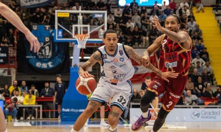 Napoli, infortunio per Erick Green