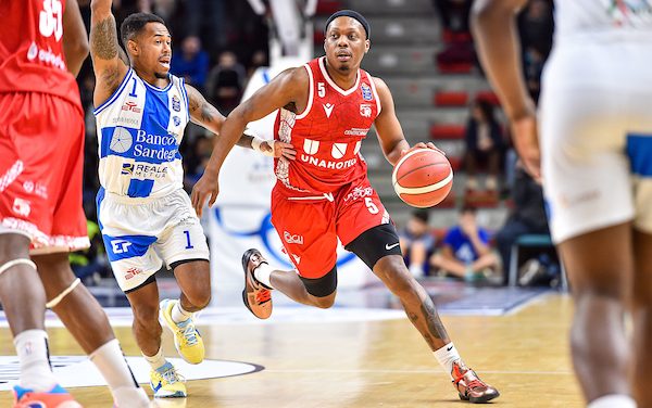 BM ON LBA/ Le Pagelle: Reggio Emilia vola sulle ali di Winston e Cheatham, bene anche Faye. Non bastano Fobbs e Bibbins a Sassari – di Valerio Laurenti