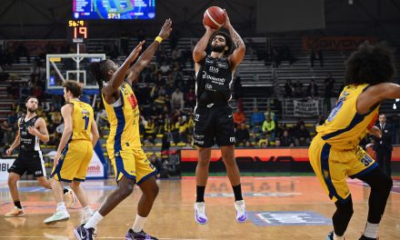 BM ON LBA/ LE PAGELLE: STEWART, GRAY E PINKINS CI PROVANO MA TRENTO, TRAINATA DA FORD E ZUKAUSKAS, ALLA FINE LA SPUNTA – DI ALESSIO APICELLA