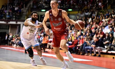 BM ON LBA/ TRIESTE INTRAVEDE TORINO: BATTUTA CREMONA 91-83