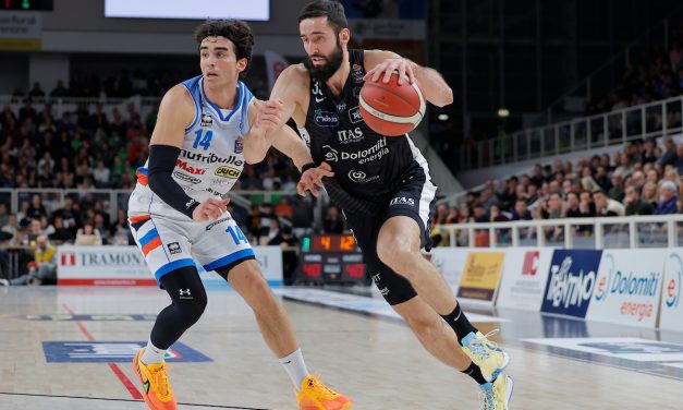 BM ON LBA/ TOP E FLOP: ELLIS INCANTA TRENTO, CHE RIENTRO DI ZUKAUSKAS. CALE SEMI PERFETTO. CAROLINE NON GIOCA LA PROVA DELL’EX PER TREVISO, NON BASTA MACURA