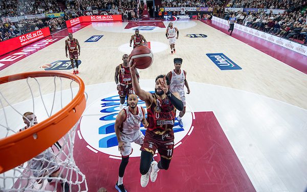 BM ON LBA/ Le Pagelle: Ennis e Kabengele fanno volare la Reyer Venezia, decisivo anche Parks. Non bastano Brooks e Shields a Milano – di Valerio Laurenti
