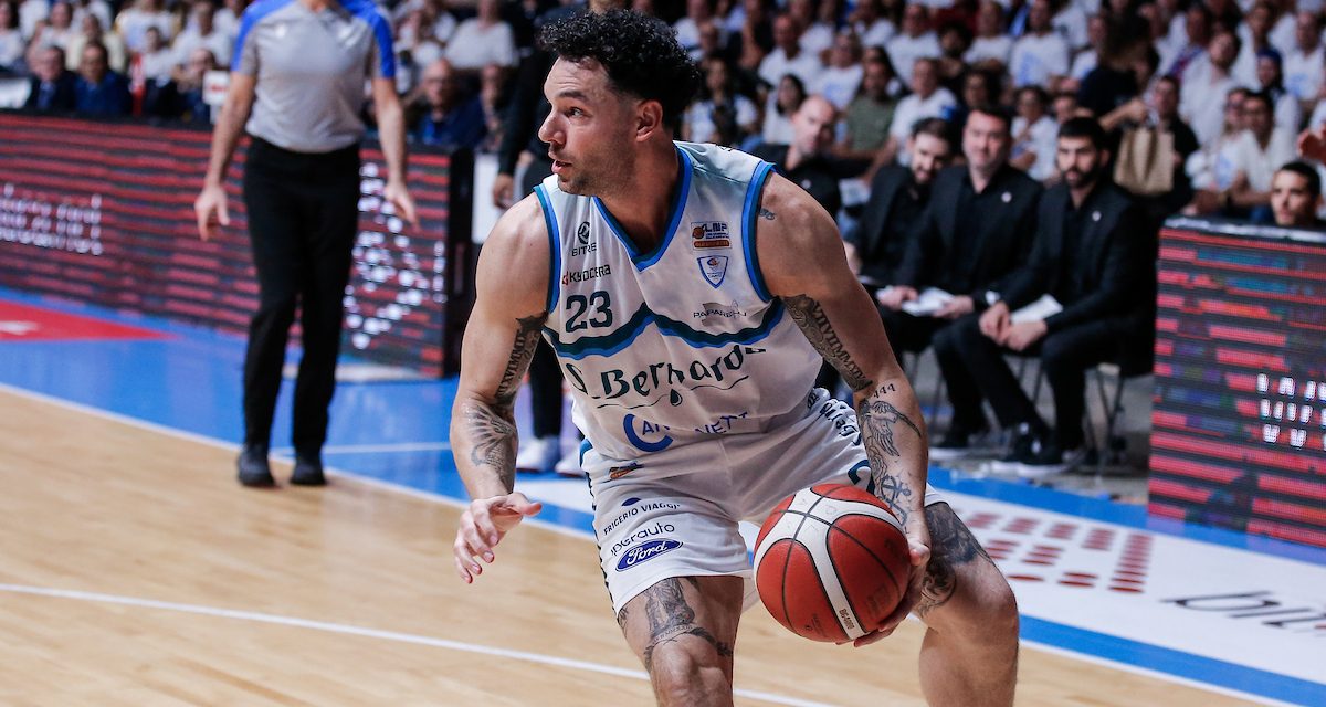 Christian Burns sull’addio a Cantù: “Non ho ben capito cosa sia successo”