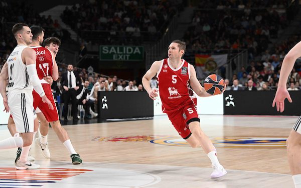 Milano, ufficiale l’addio di Fabien Causeur