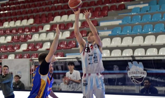Buono scrimmage tra la Real Sebastiani Rieti e la Virtus Roma 1960 al PalaSojourner : i reatini vincono 64-56