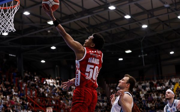 BM ON LBA/ VARESE, BLITZ SALVEZZA! NAPOLI SBANDA (87-97) – DI ELIO DE FALCO