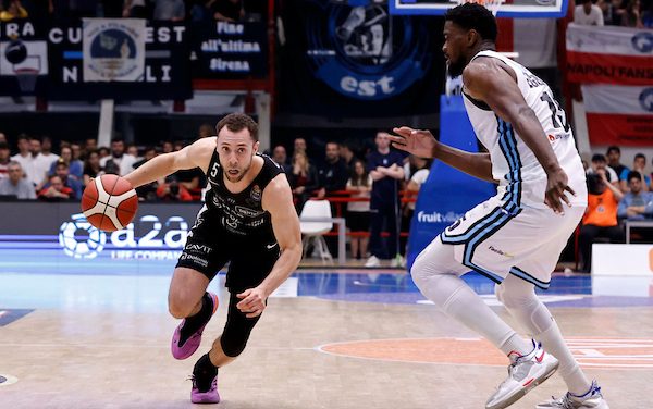 BM ON LBA/ Trento spera ancora, battuta una Napoli in vacanza (87-114) – di Elio De Falco