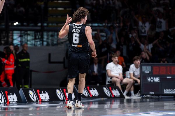 BM GAMEDAY PLAY OFF LBA/ QUARTI GARA 1-LE PAGELLE: PAJOLA E SHENGELIA AL VOLANTE, ENNIS E SIMMS BOCCIATI – di RICCARDO PIRRO’