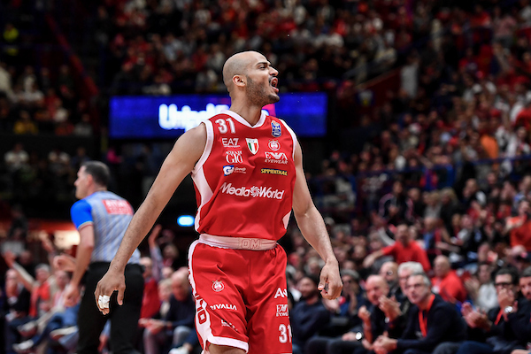 Shields sulla vittoria contro il Paris Basketball: “Ci teniamo stretti questa vittoria”