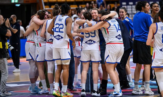 L’ITALIA VERSO I MONDIALI: IL CIELO È SEMPRE PIÙ BLU – di Mario Arceri