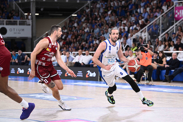 BM GAMEDAY PLAY OFF LBA / SEMIFINALI  GARA3 – LE PAGELLE: Della Valle e Ndour trascinano Brescia in finale, decisivo anche Bilan. Deludono JD Notae e Galloway nelle fila di Trapani – di Valerio Laurenti