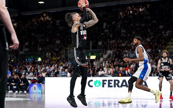 BM GAMEDAY LBA/ PLAYOFF GARA2-LE PAGELLE: LA DIFESA DI HACKETT, LE TRIPLE DI PAJOLA, SEMPRE DI PIÙ SHENGELIA. BILAN TROPPO SOLO PER BRESCIA – di RICCARDO PIRRO’