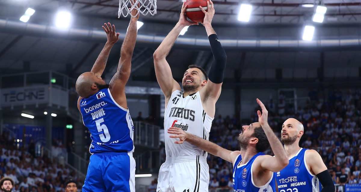 BM ON LBA FINALE SCUDETTO GARA 3: Bologna è Campione D’Italia. Battuta Brescia per 96-74