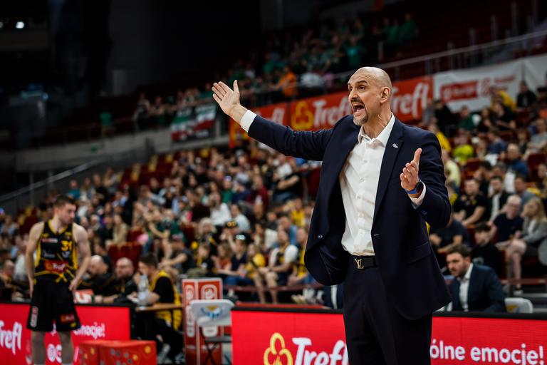 BM SULLE STRADE D’EUROPA / ŽAN TABAK NON RINNOVA COL SOPOT – DI MATTEO CAZZULANI