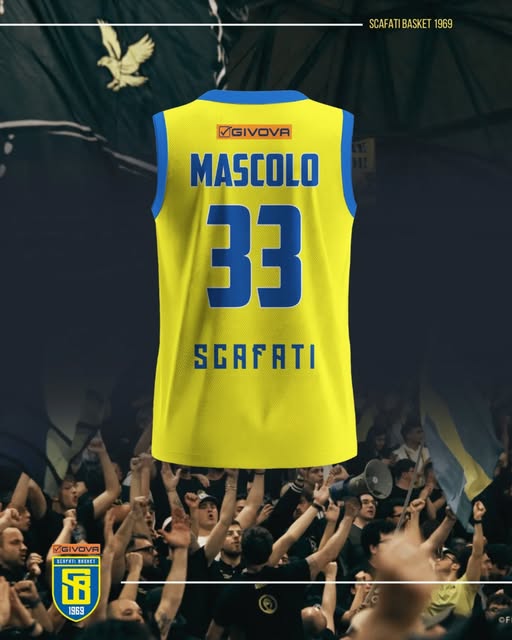 SCAFATI, MASCOLO SCEGLIE LA NUMERO 33 PER POLONARA: “TE LA TENGO IN CALDO, AMICO!”