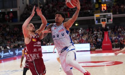 Vanoli Cremona, firmato Sasha Grant