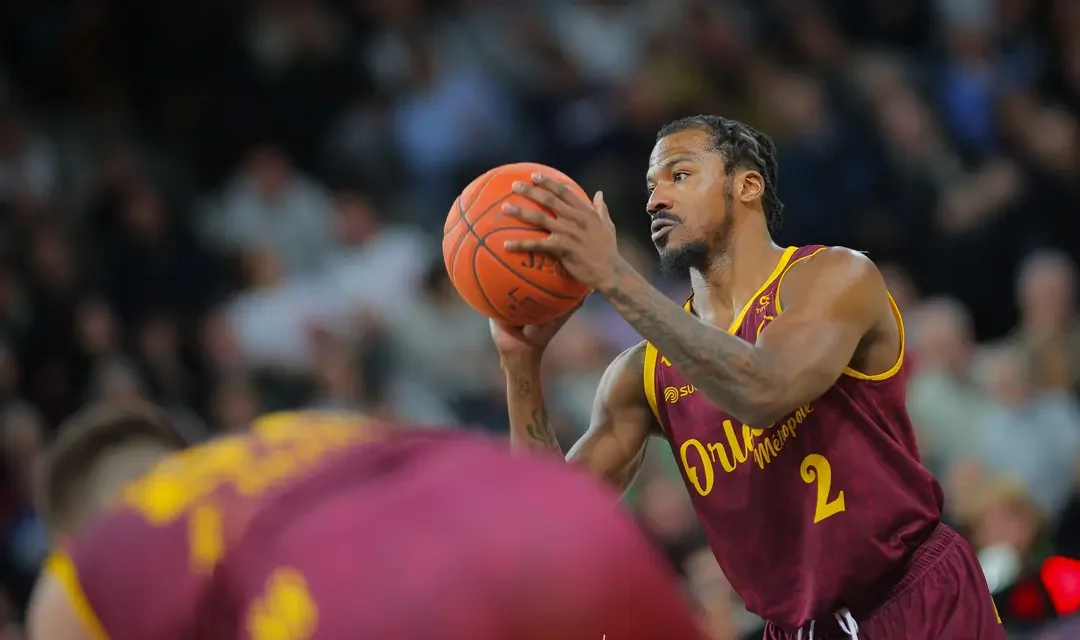 Fortitudo Bologna, Lee Moore e Zanotti tra gli obiettivi