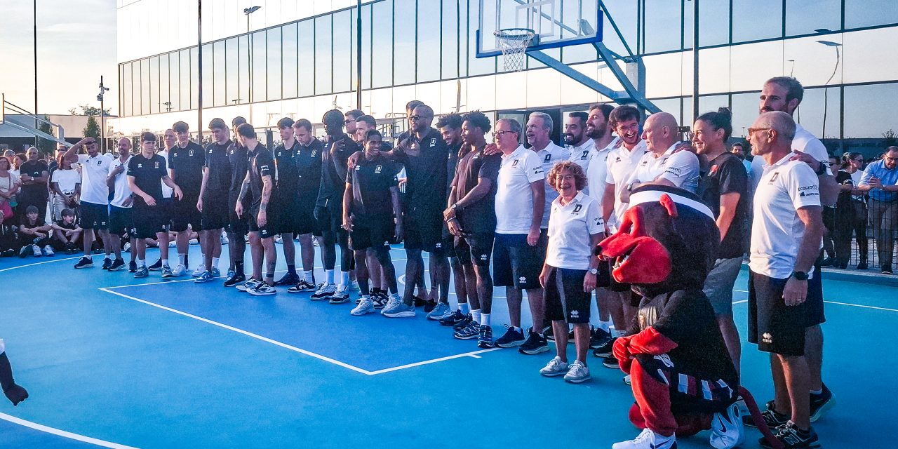 GIORNO DI FESTA PER LA PRESENTAZIONE DELLA PRIMA SQUADRA DEL DERTHONA BASKET-DI VALENTINA FOGLIETTA