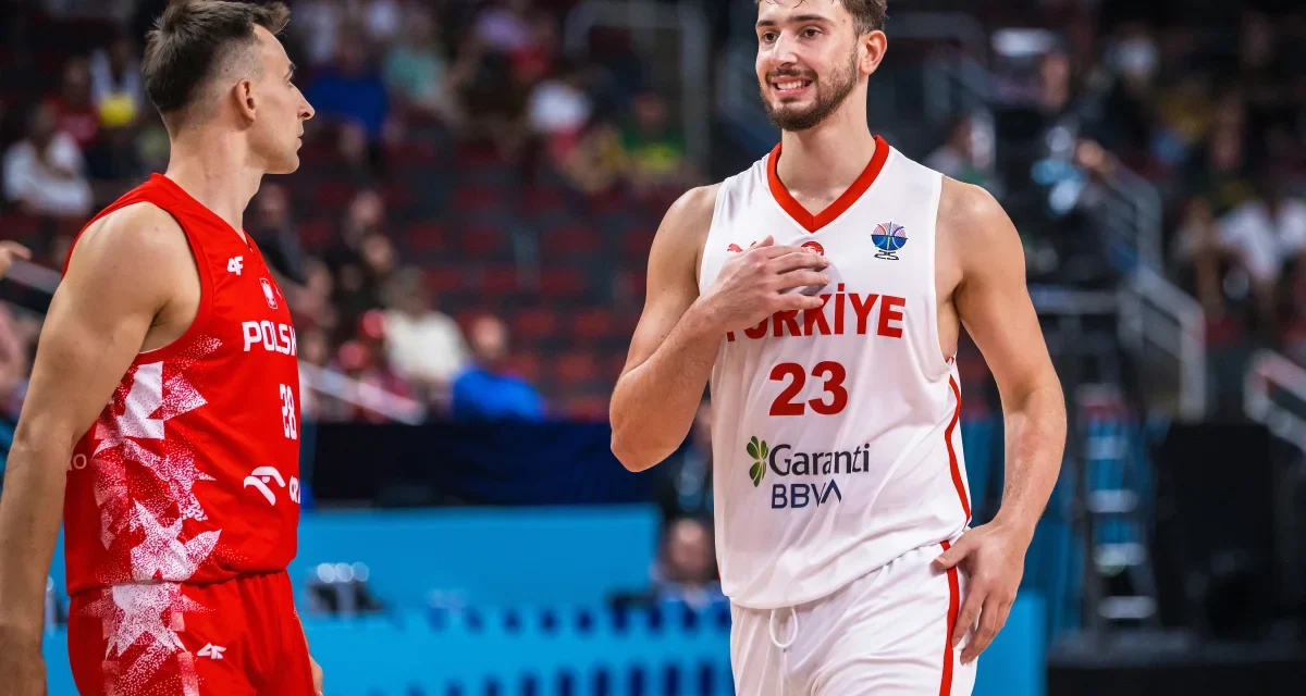 BM EUROBASKET TIME / QUARTI DI FINALE: ALPEREN ŞENGÜN IN TRIPLA DOPPIA FA DELLA TURCHIA LA PRIMA SEMIFINALISTA – DI MATTEO CAZZULANI