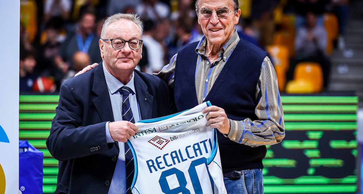BM ANTEPRIMA A2/ CARLO RECALCATI: “LA NCAA E’ UN BENE, E’ UN CAMPIONATO CHE PUO’ COMPLETARE LA FORMAZIONE DEI NOSTRI GIOVANI. BISOGNA AVERE FIDUCIA NEGLI ALLENATORI E LASCIARLI LAVORARE” – DI ALESSIO APICELLA