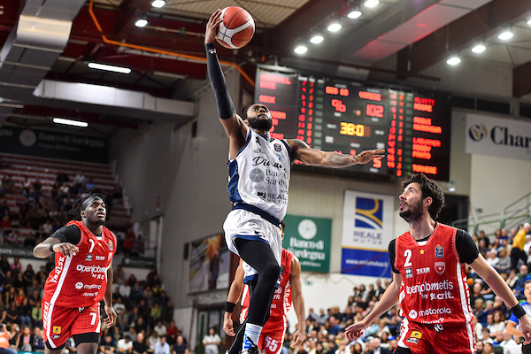 BM ON LBA/ Il Punto Dinamo: Una Sassari alla ricerca della prima vittoria in campionato è attesa all’esame Vanoli Cremona – di Valerio Laurenti