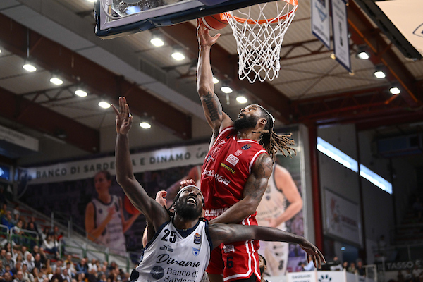 BM ON LBA/ Le Pagelle: Booker e Guduric fanno soridere Milano, decisivo anche Ricci. Rashawn Thomas non salva Sassari – di Valerio Laurenti