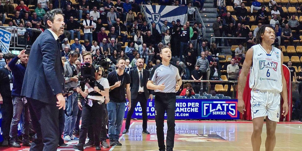 IL PALADOZZA SI TRASFORMA NEL SET DI UN FILM ALL’INTERVALLO DI FORTITUDO-TORINO – DI EDOARDO TAMBA
