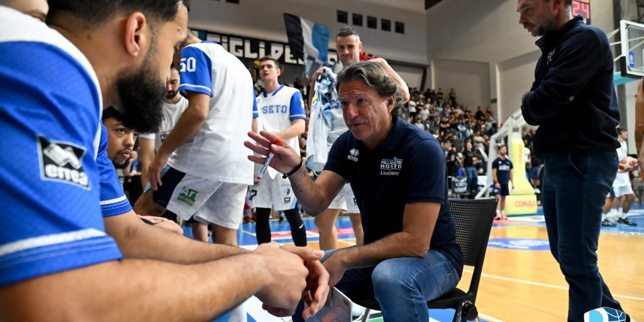 Roseto, ufficiale l’esonero di coach Alessandro Finelli. La squadra è stata affidata a Nando Francani