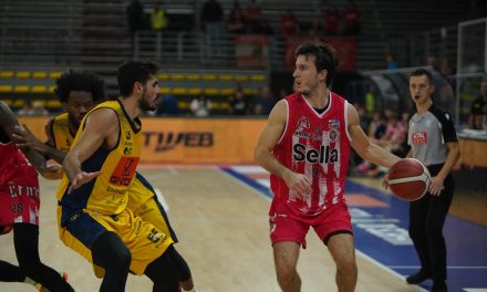 BM ON A2/ INCUBO SCAFATI, CENTO RIMONTA CON VOGLIA NEL SECONDO TEMPO E VINCE 87-82, BUIO PER I GIALLOBLU, QUINTA SCONFITTA IN STAGIONE – DI ALESSIO APICELLA