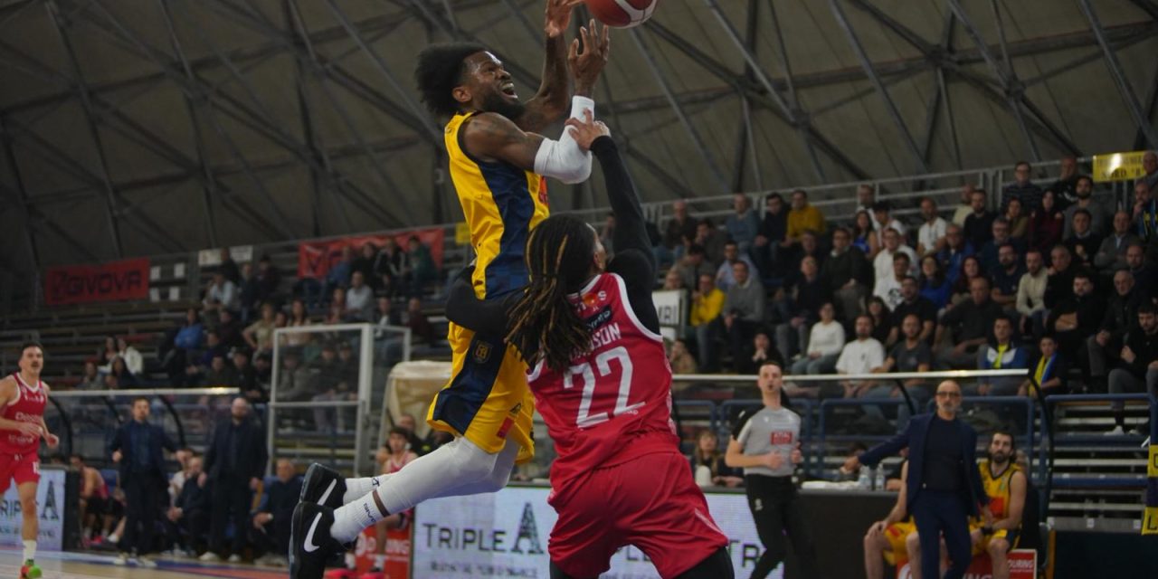 BM ON A2/ SCAFATI PARTE BENISSIMO, SOFFRE NEL SECONDO TEMPO, MA POI RIESCE A BATTERE UN’OSTICA PISTOIA 77-71 – DI ALESSIO APICELLA