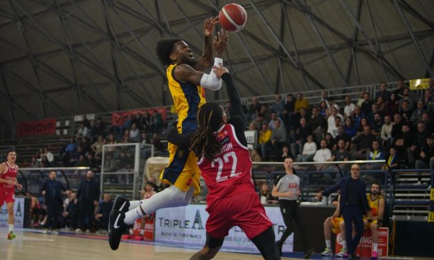 BM ON A2/ SCAFATI PARTE BENISSIMO, SOFFRE NEL SECONDO TEMPO, MA POI RIESCE A BATTERE UN’OSTICA PISTOIA 77-71 – DI ALESSIO APICELLA